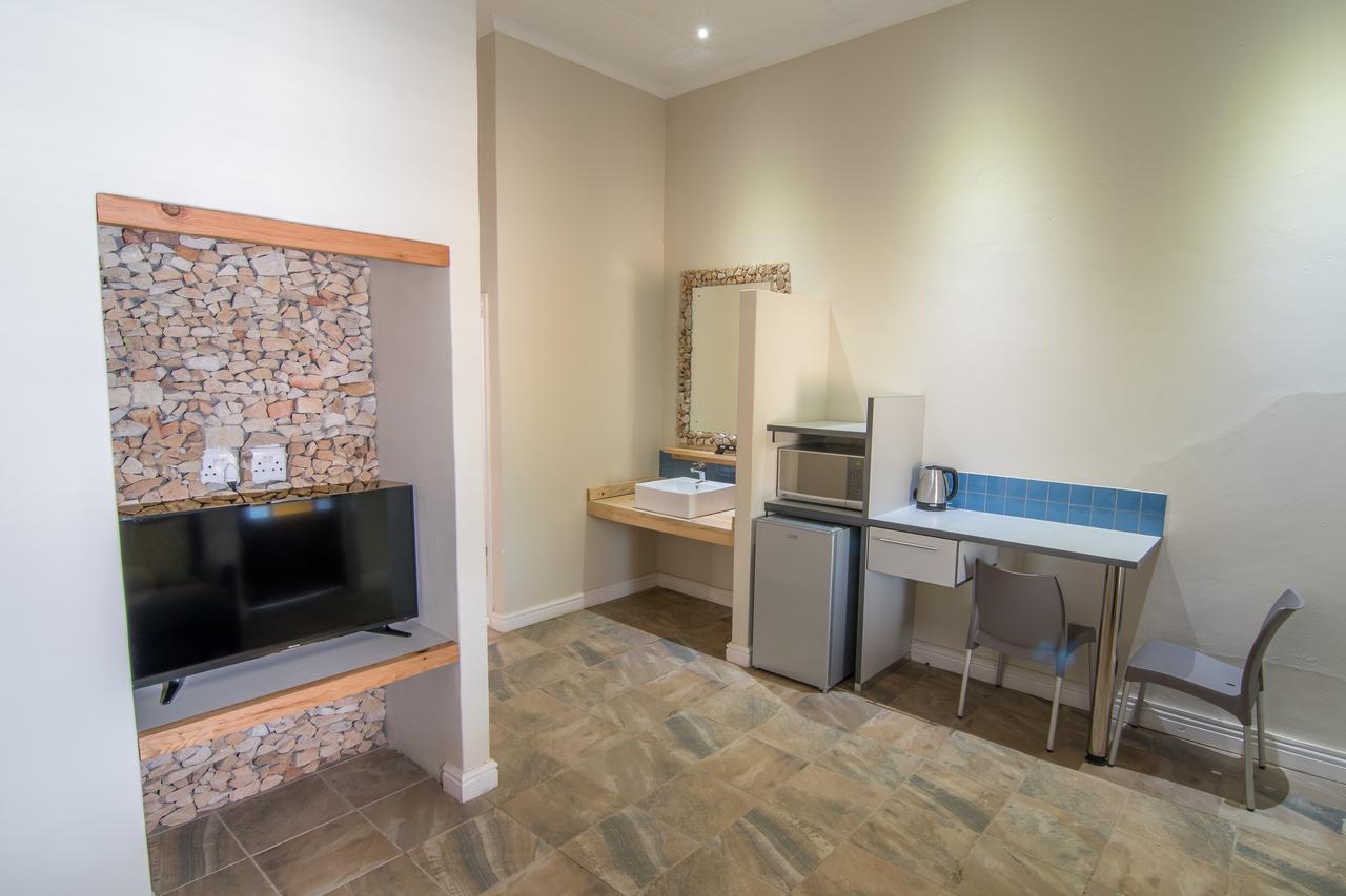 Letsatsi Lodge Vanrhynsdorp Экстерьер фото
