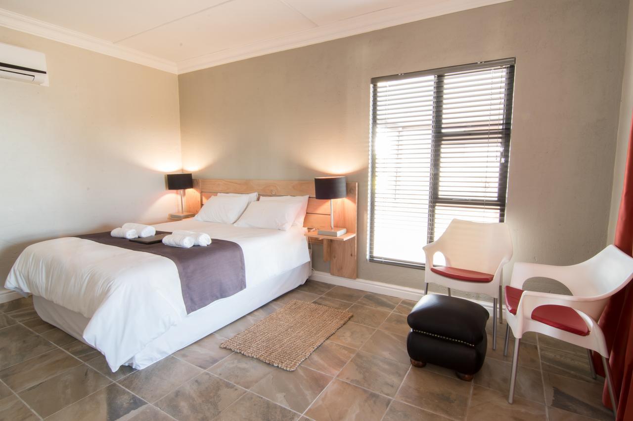 Letsatsi Lodge Vanrhynsdorp Экстерьер фото